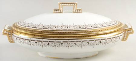 H4411 Oval Covered Vegetable