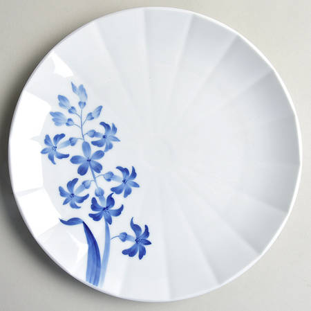 Blomst Salad Plate by Royal Copenhagen