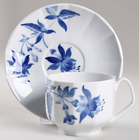 Footed Cup & Saucer Set