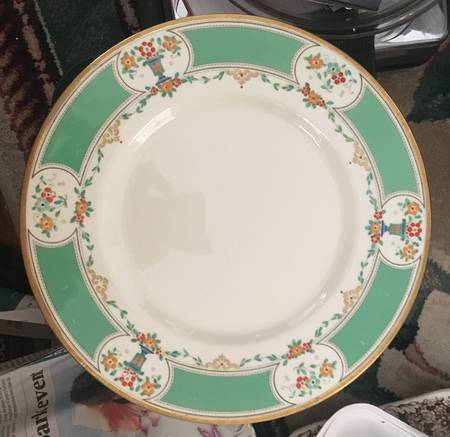 H3174 by Royal Doulton