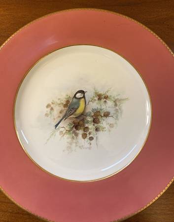 Z2038 Pink Dinner Plate