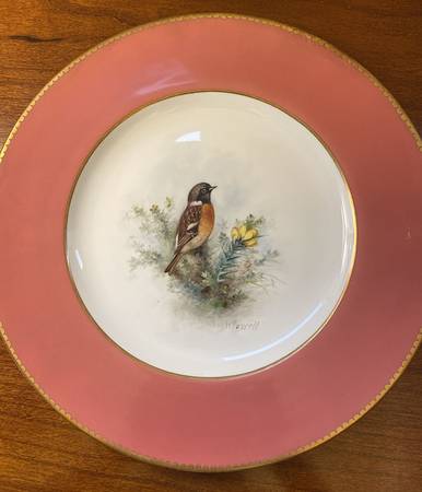Z2038 Pink Dinner Plate