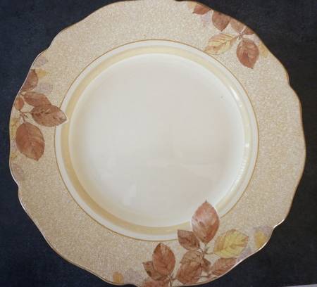 D5921 by Royal Doulton