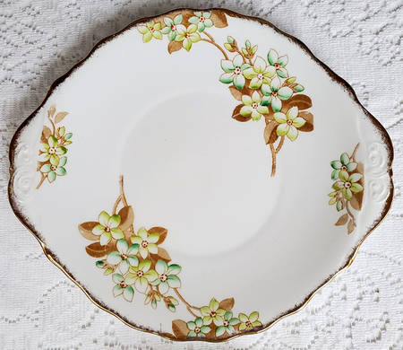 1827 Handled Cake Plate