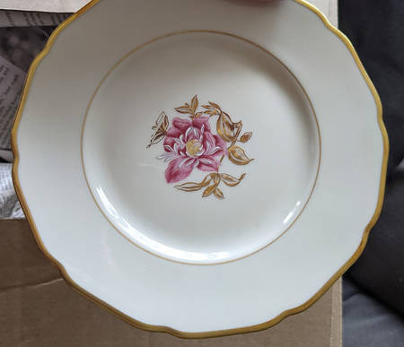 Golden Dahlia by Royal York (Germany)