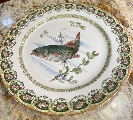 D2411 by Royal Doulton
