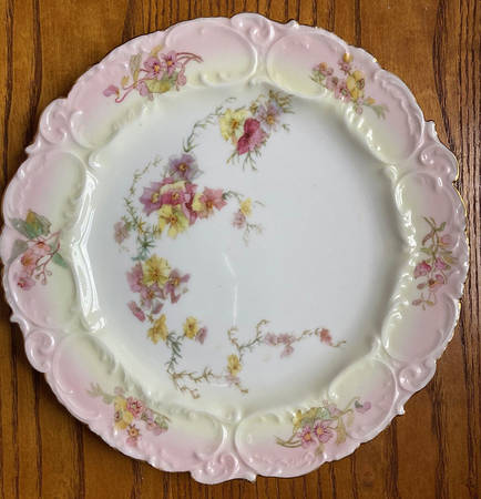 C4574 by Royal Doulton