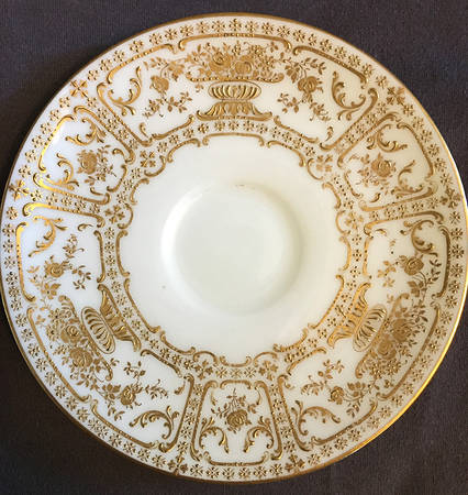 E1816 by Royal Doulton