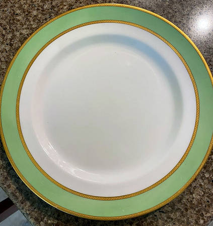 RA6971 Green by Royal Doulton
