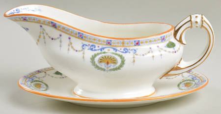 H525 Yellow Gravy Boat with Attached Underplate