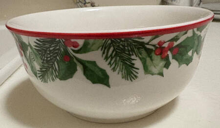 Holly Berry 5" All Purpose Bowl