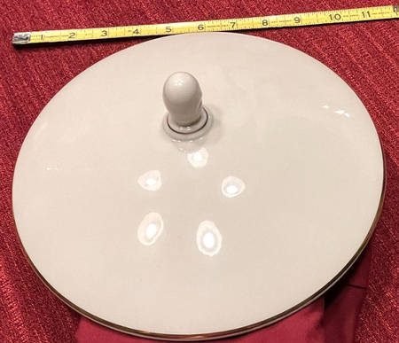 6069 Gold Lid for Round Vegetable