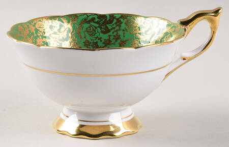 8473-Green Footed Cup