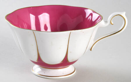 ROA328 Footed Cup