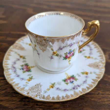 E3104 by Royal Doulton