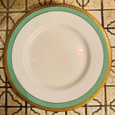 Bb3366 by Royal Doulton