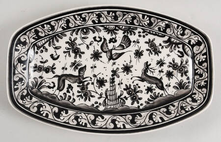 Seventeenth Century (XVII) Black Oblong Tray