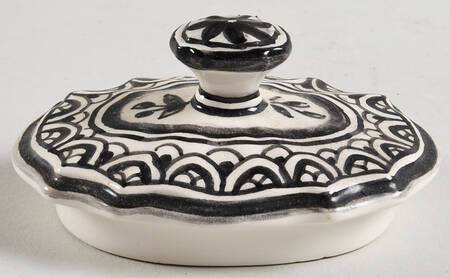 Seventeenth Century (XVII) Black Lid for Sugar Bowl