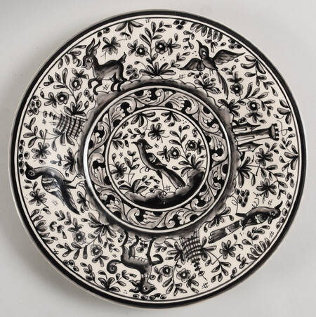 Seventeenth Century (XVII) Black Dinner Plate by Real Ceramica