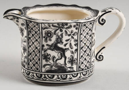 Seventeenth Century (XVII) Black Creamer No Lid