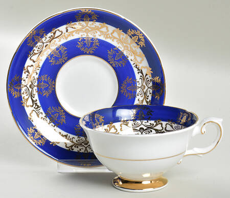 9203 Footed Cup & Saucer Set