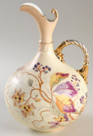 Giftware 8" Handled Vase