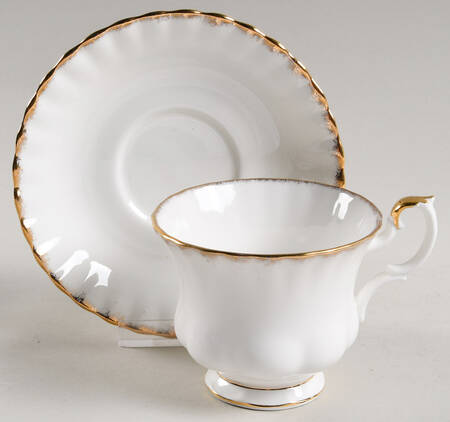 RIC14 Footed Cup & Saucer Set