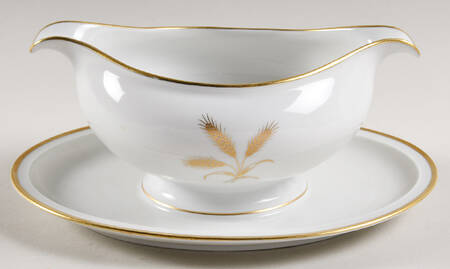 R3135 Gravy Boat with Attached Underplate