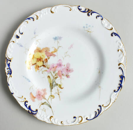 4257 Luncheon Plate