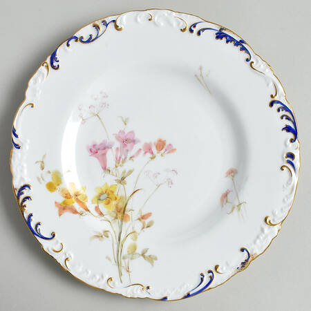 4257 Luncheon Plate