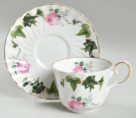 RE58 Flat Cup & Saucer Set