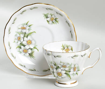 RVA98 Footed Cup & Saucer Set