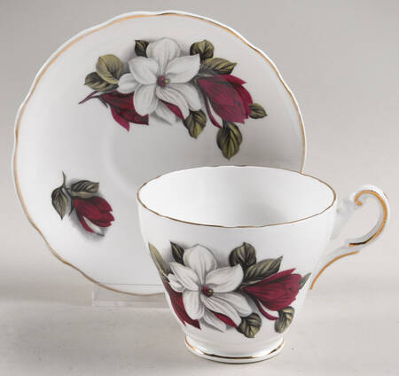 RE59 Footed Cup & Saucer Set