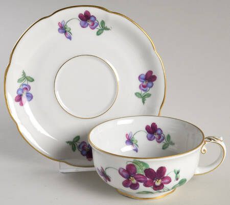 ROB518 Footed Cup & Saucer Set