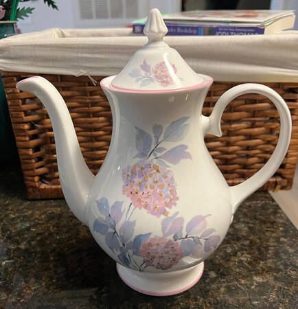 Summer Lilac Coffee Pot & Lid