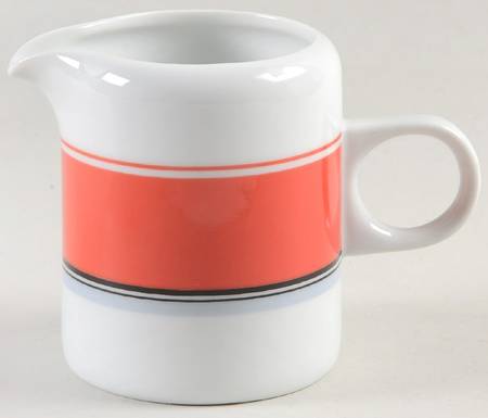 Terrace Twist Red Creamer