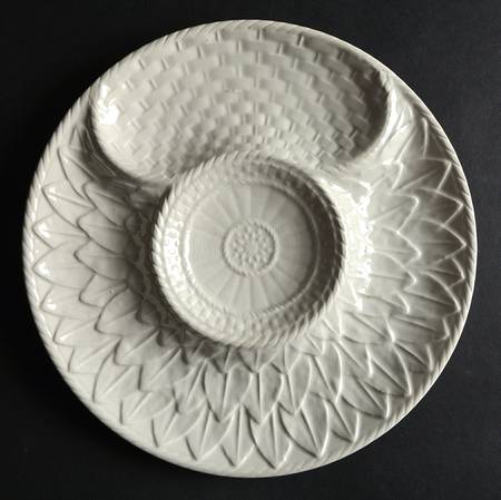 Cabbage White 9" Artichoke Plate