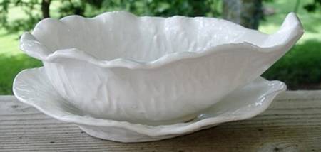Cabbage White Gravy Boat & Underplate