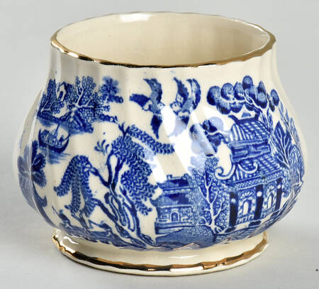 Blue Willow (Gold Trim) Mini Open Sugar Bowl