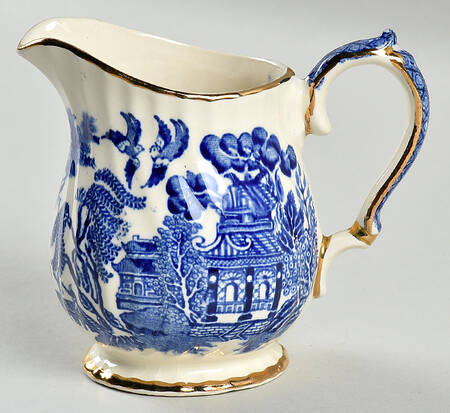 Blue Willow (Gold Trim) Mini Creamer