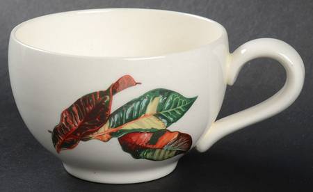 Croton Leaves Flat Cup