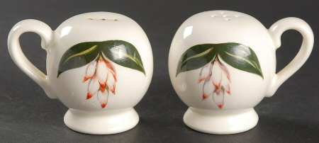 Shell Ginger Salt & Pepper Set
