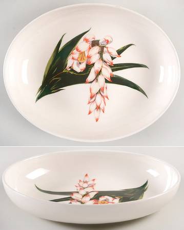 Shell Ginger 10" Oval Vegetable Bowl