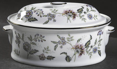 Buckingham 2.5 Quart Oval Covered Casserole