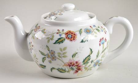 Buckingham Mini Teapot & Lid