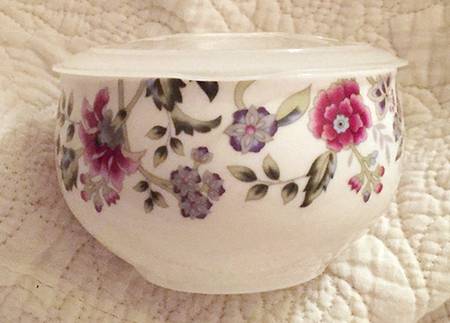 Buckingham 3" Storage Bowl Ceramic with Plastic Lid