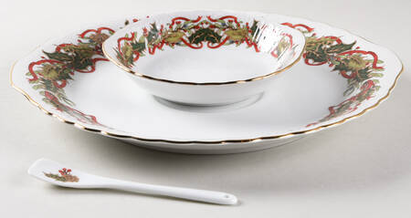Christmas Garland (3pc) Party Serving/Chip & Dip-Plate, Bowl & Spoon