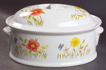Country Flowers 2 Quart Oval Covered Casserole
