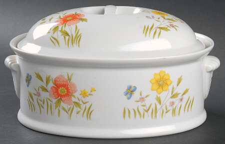 Country Flowers 1.5 Quart Oval Covered Casserole