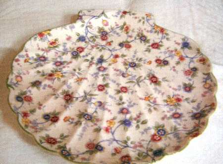 Corona (Gold Trim) Large Shell Shaped Tray